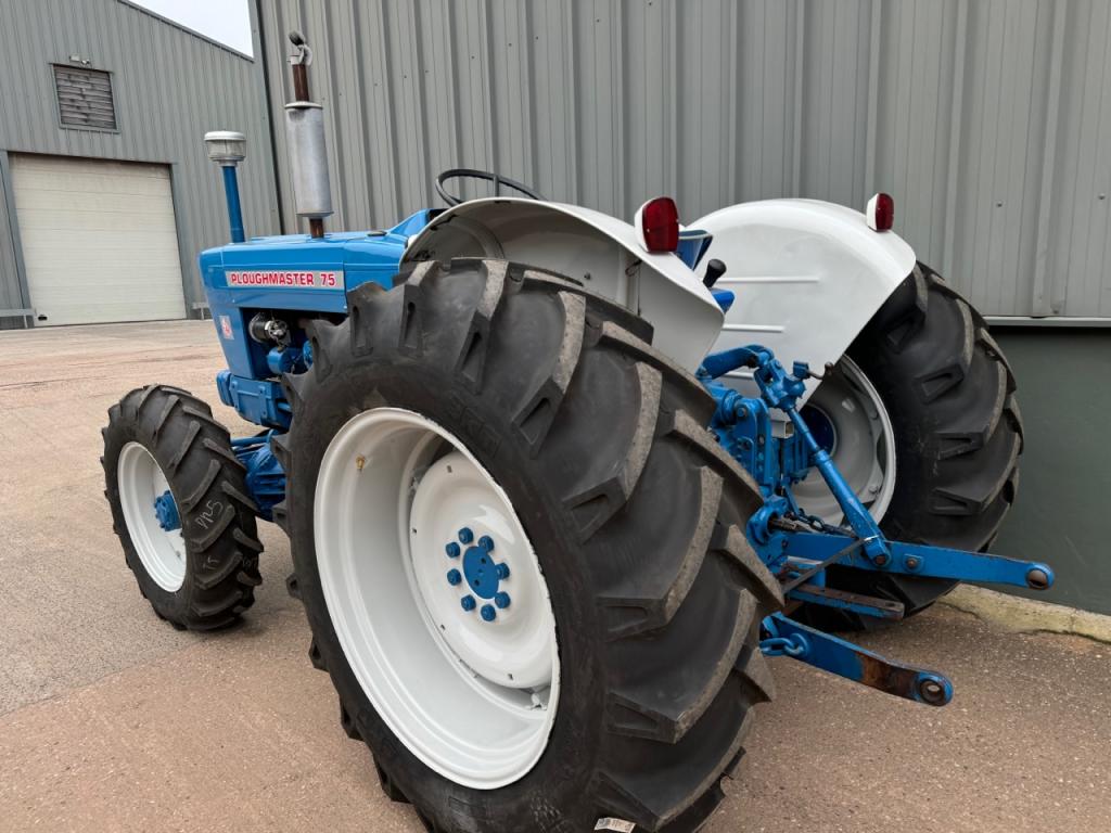 Roadless Ploughmaster 75