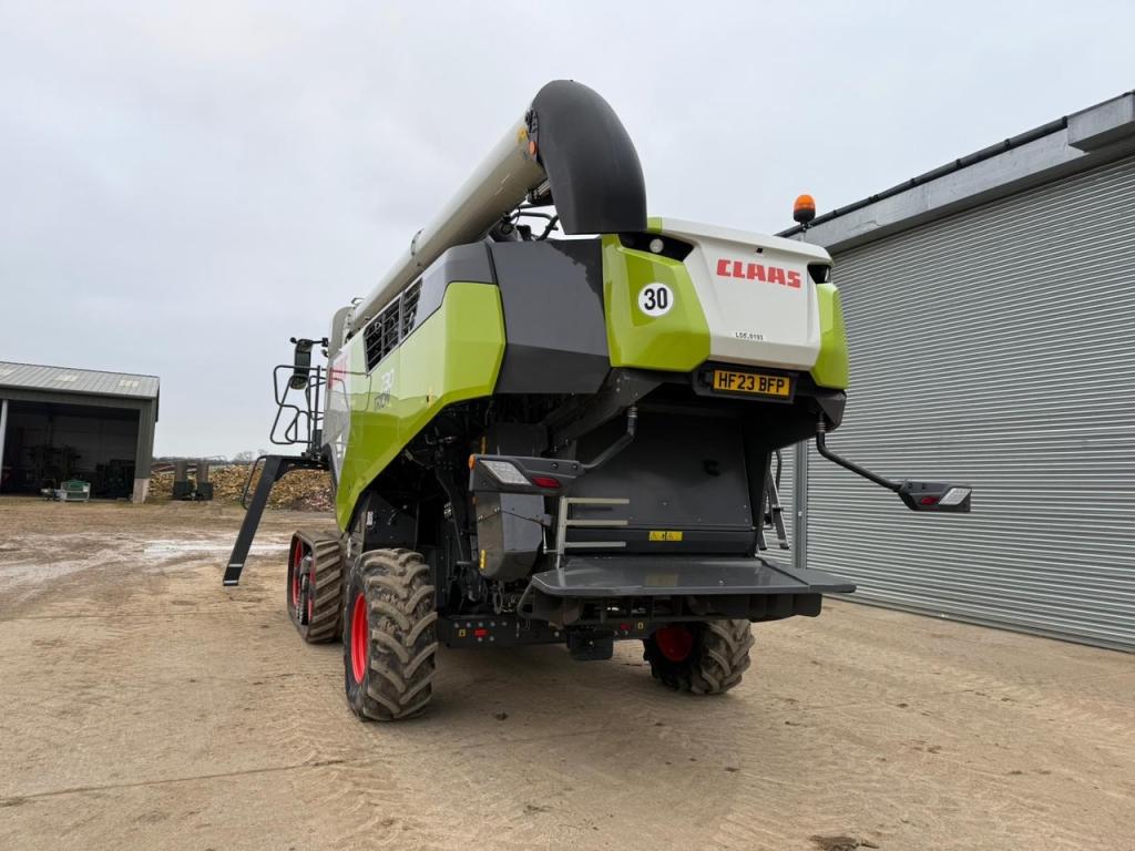 Claas Trion 730TT