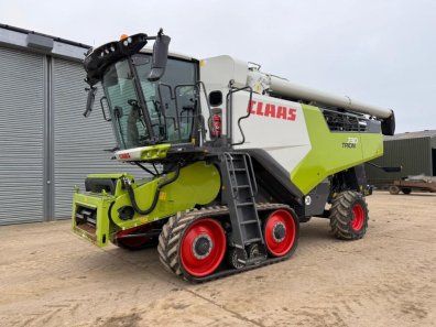 Claas Trion 730TT