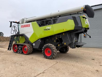 Claas Trion 730TT