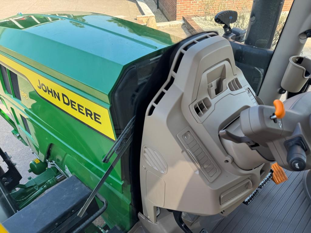 John Deere 6R 185