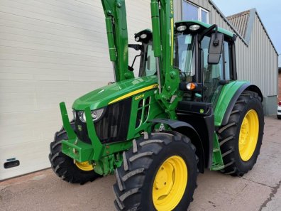 John Deere 6120M