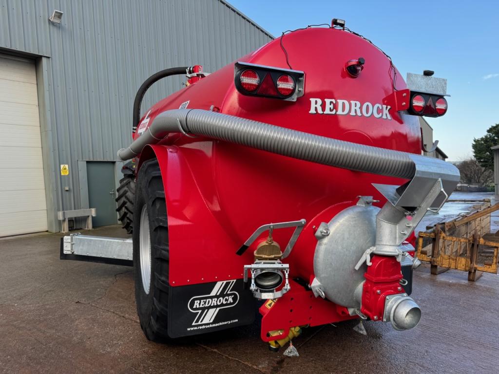 Redrock 3,000 Gallon vacuum tanker