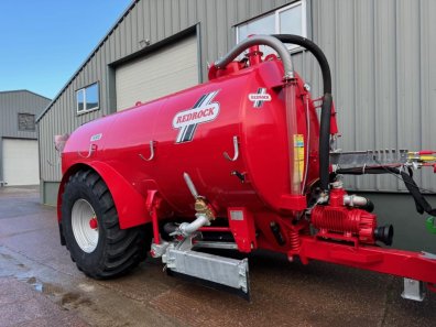 Redrock 3,000 Gallon vacuum tanker