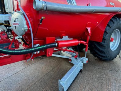Redrock 3,000 Gallon vacuum tanker