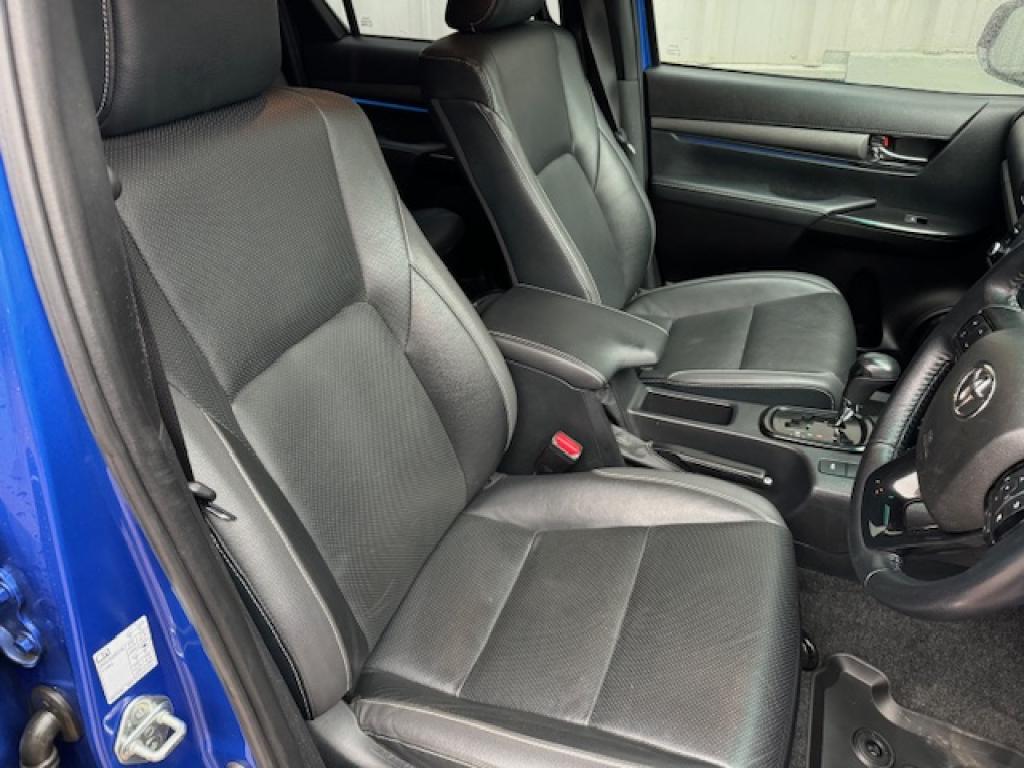 Toyota Hi-Lux Invincible X 2.8 diesel
