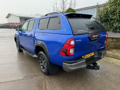 Toyota Hi-Lux Invincible X 2.8 diesel