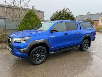 Toyota Hi-Lux Invincible X 2.8 diesel