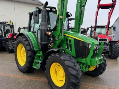 John Deere 6120M