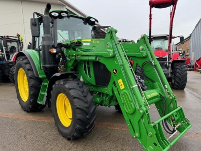 John Deere 6120M
