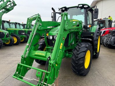 John Deere 6120M