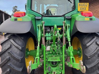 John Deere 6920