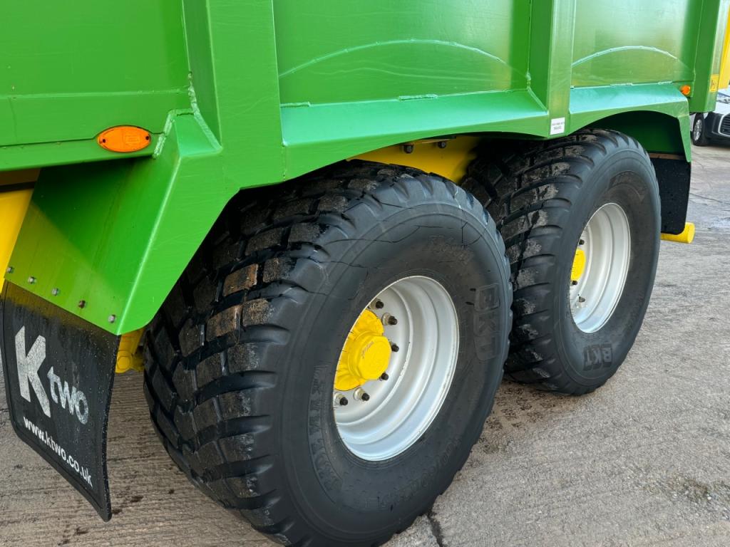 Ktwo compact and push 1800 trailer