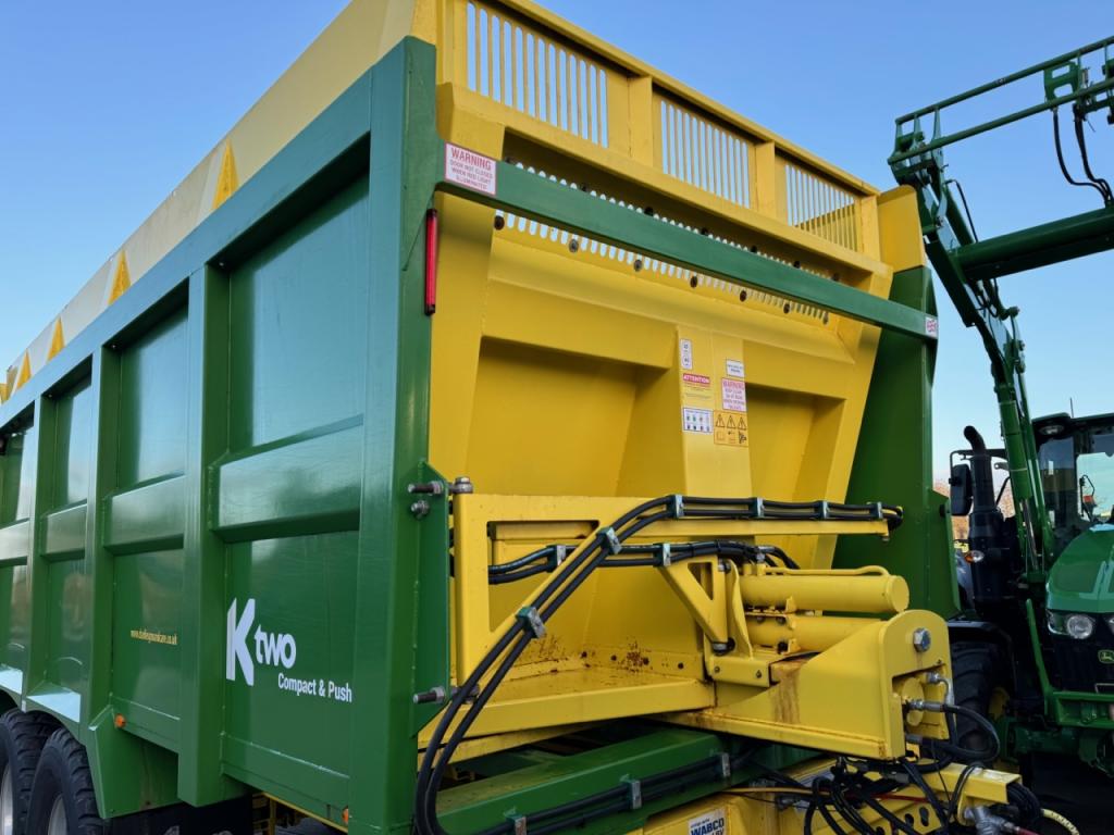 Ktwo compact and push 1800 trailer