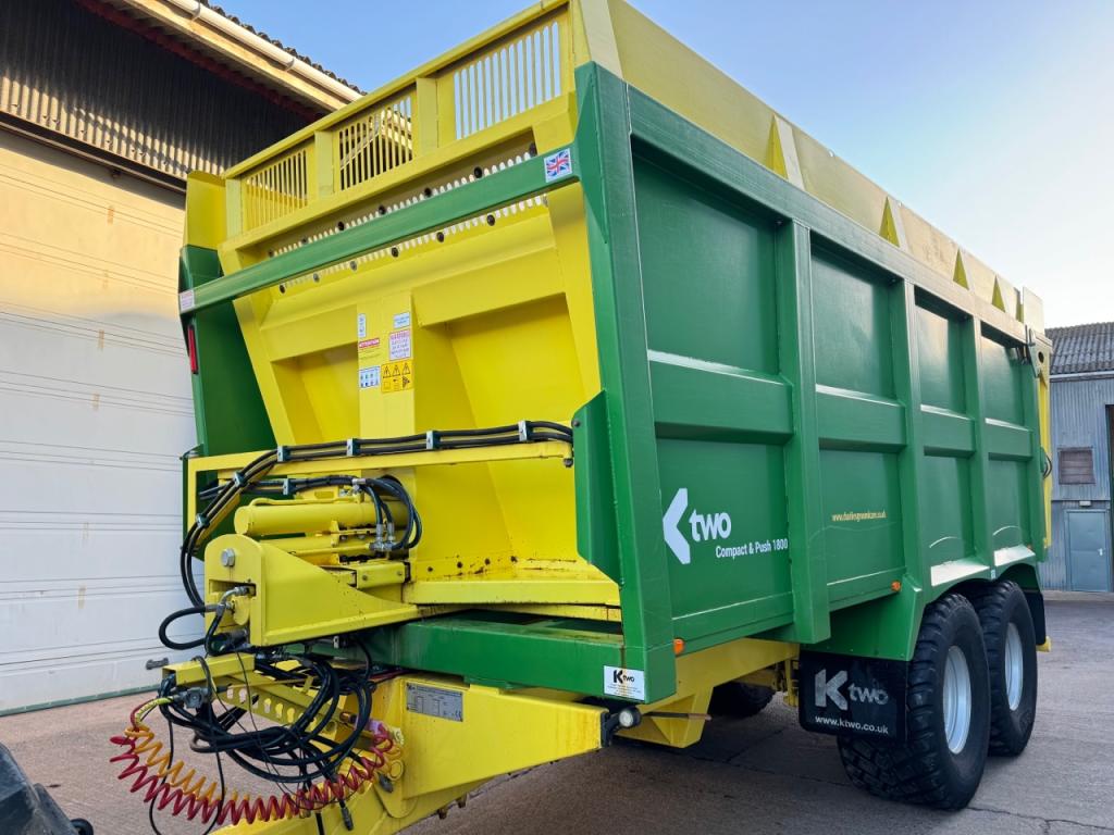 Ktwo compact and push 1800 trailer