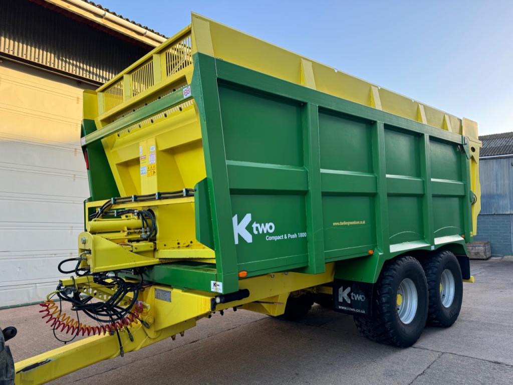 Ktwo compact and push 1800 trailer