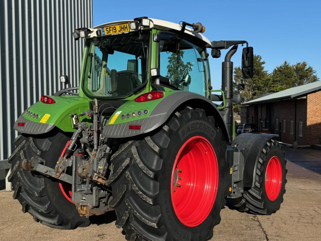 Fendt 724 Profi-Plus