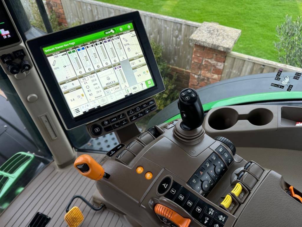 John Deere 7310R
