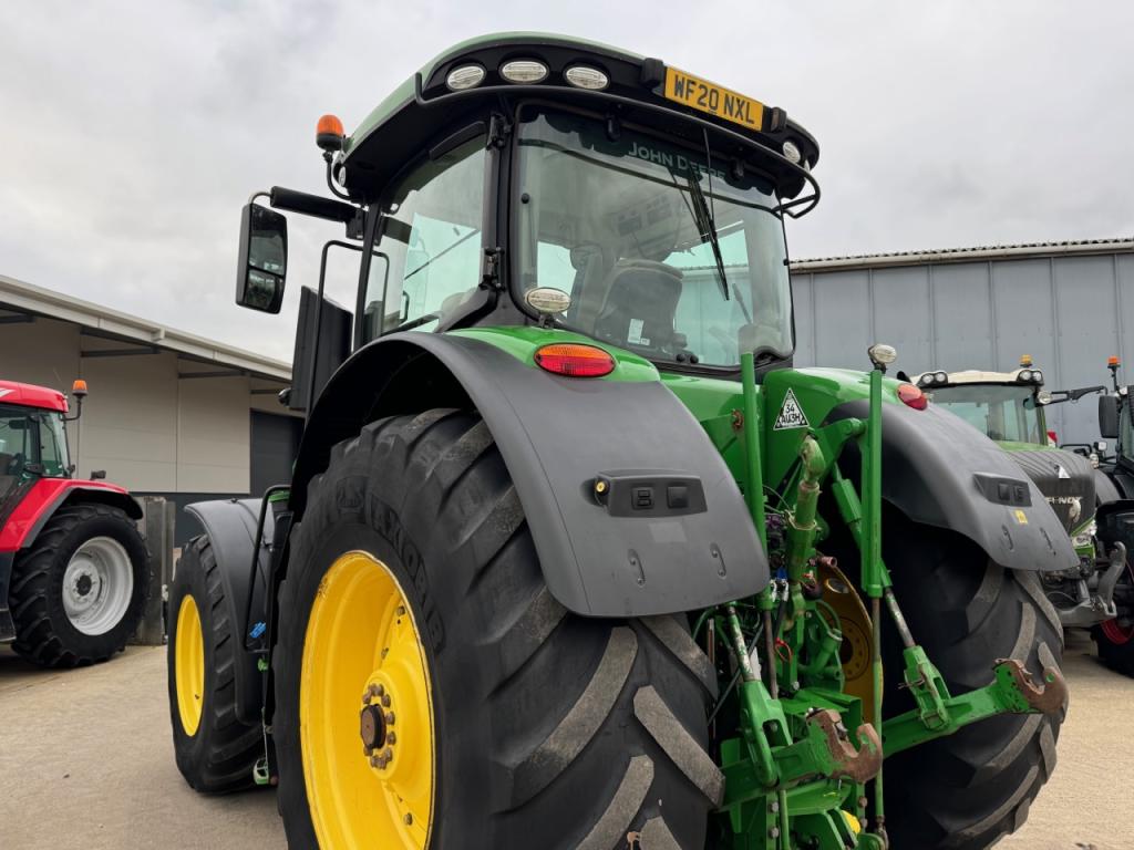 John Deere 7310R