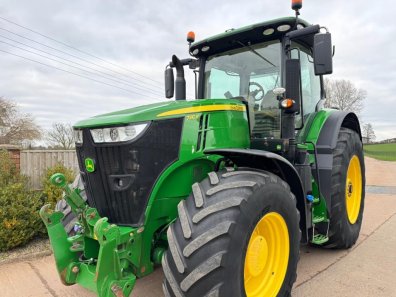 John Deere 7310R