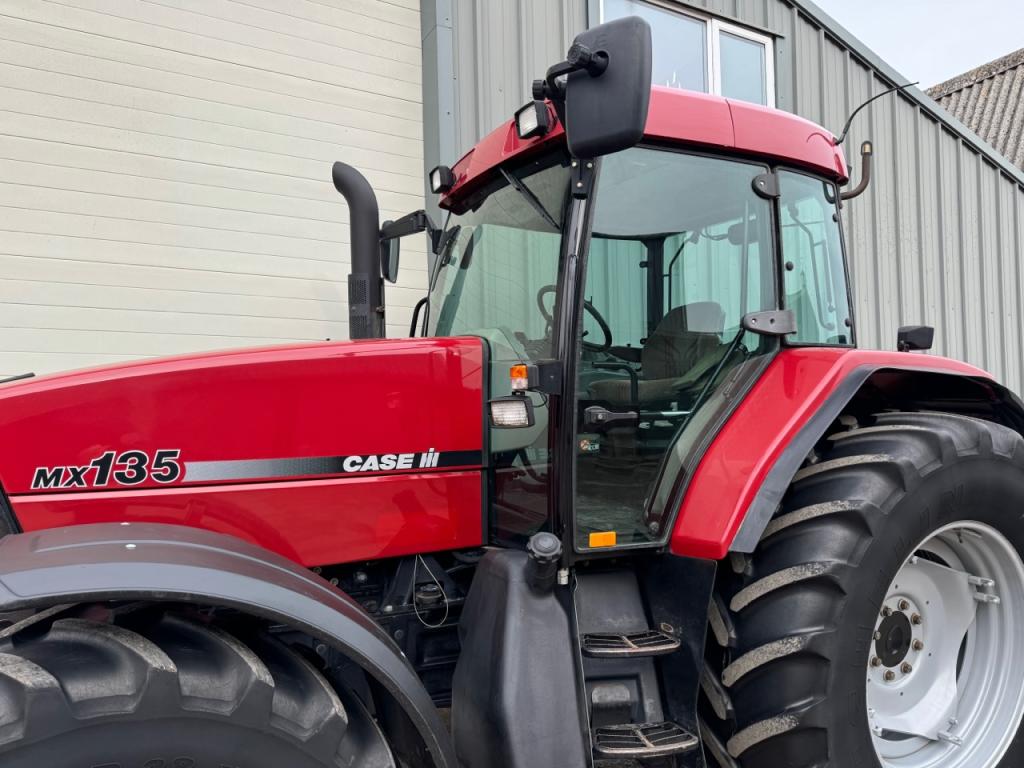 Case MX135