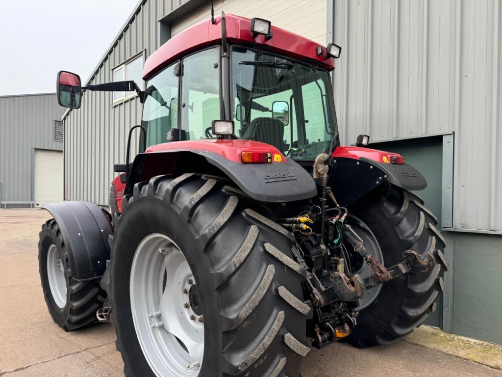Case MX135