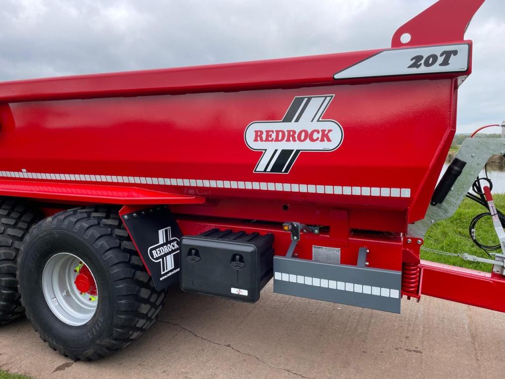 Redrock 20 Ton half pipe dump trailer