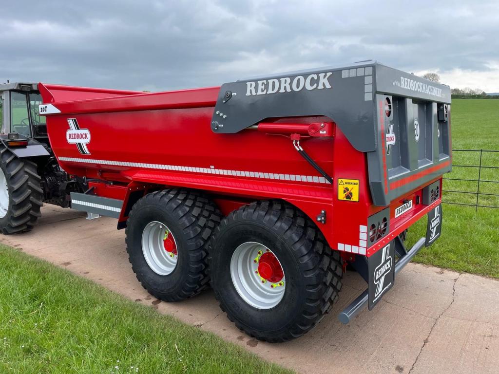 Redrock 20 Ton half pipe dump trailer