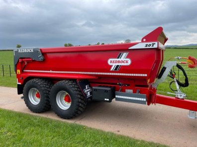 Redrock 20 Ton half pipe dump trailer