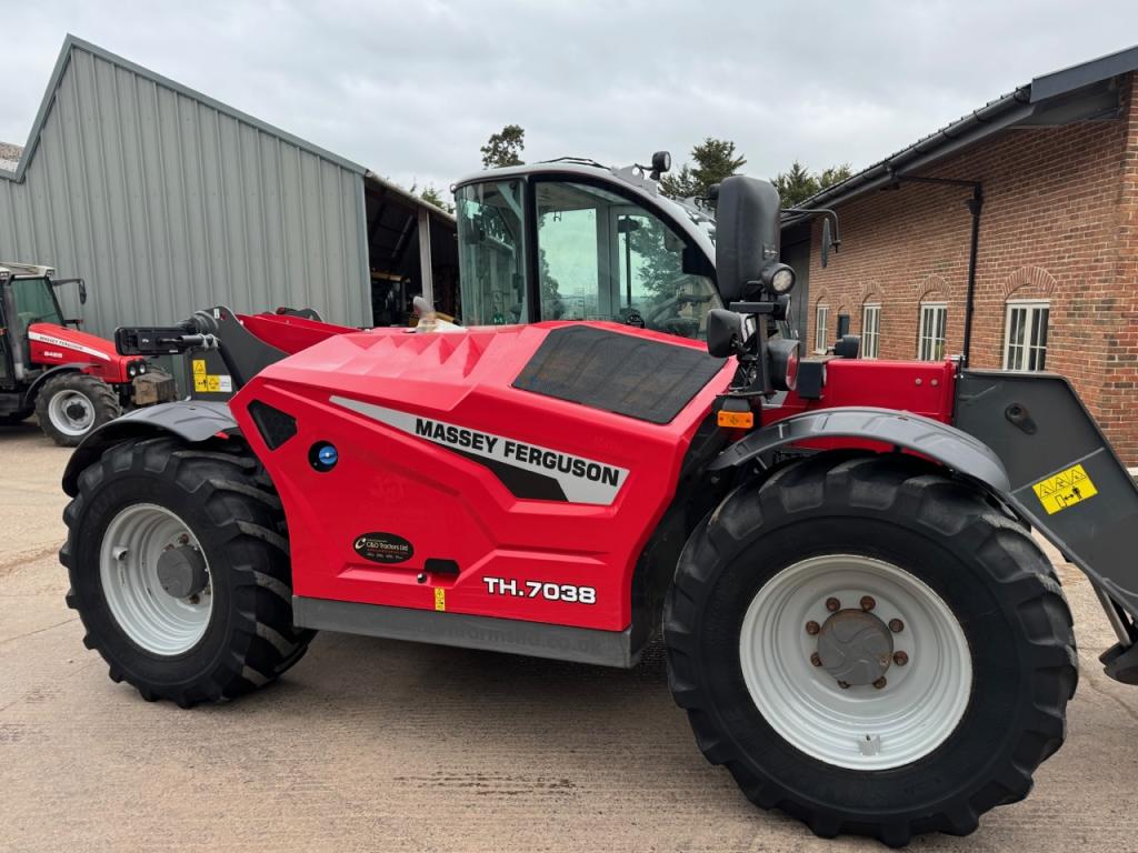 Massey Ferguson TH.7038 telescopic