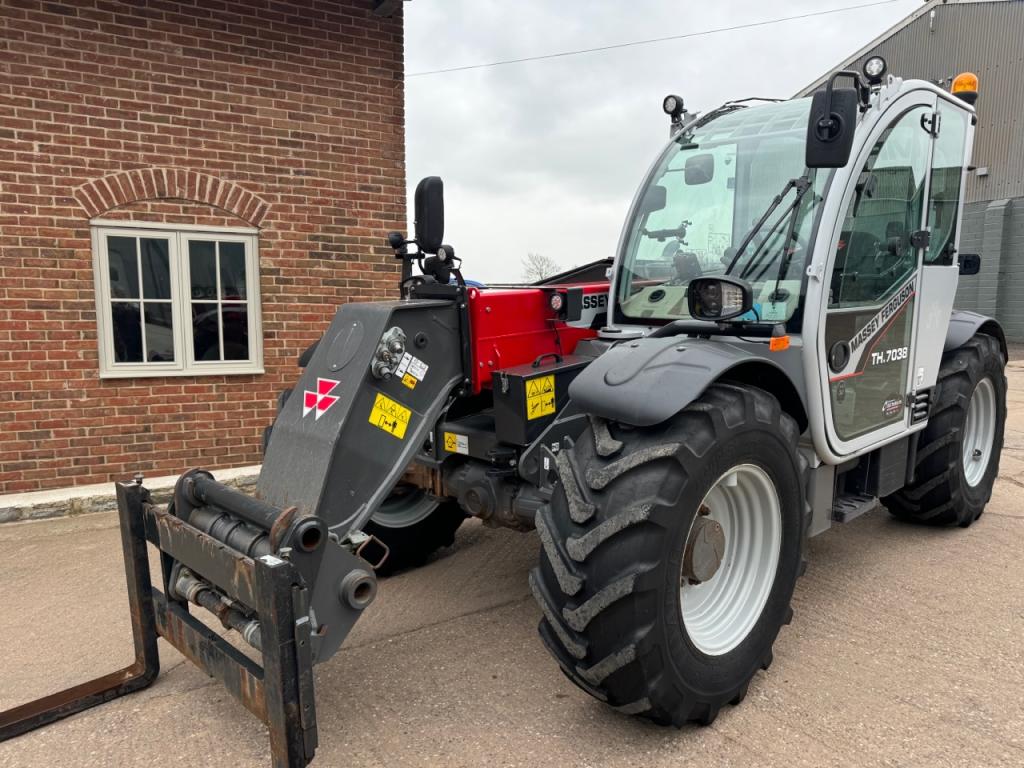 Massey Ferguson TH.7038 telescopic