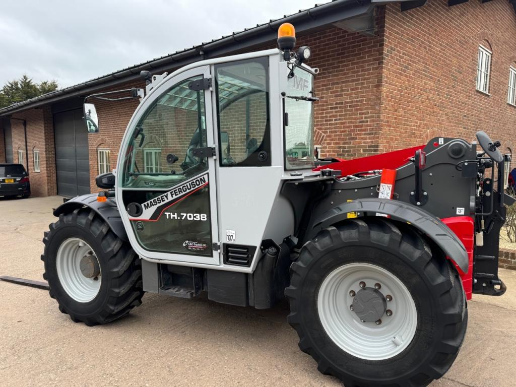 Massey Ferguson TH.7038 telescopic