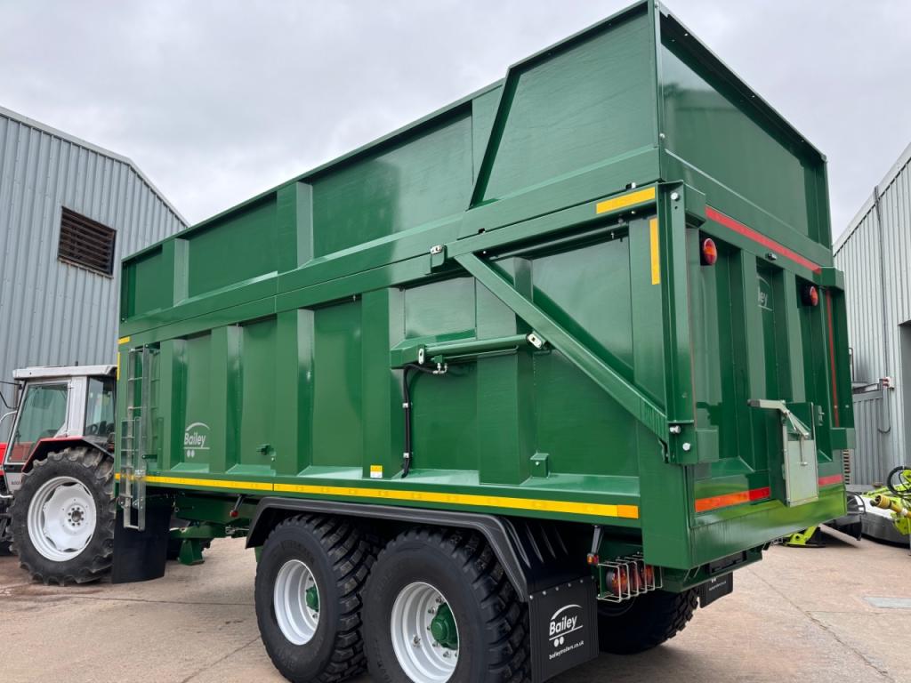 Bailey 16 ton TB silage trailer
