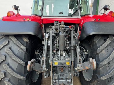 Massey Ferguson 7S 210