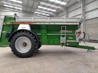 SpreadPoint MK-1200 rear discharged manure spreader