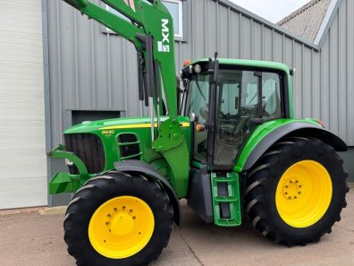 John Deere 6630