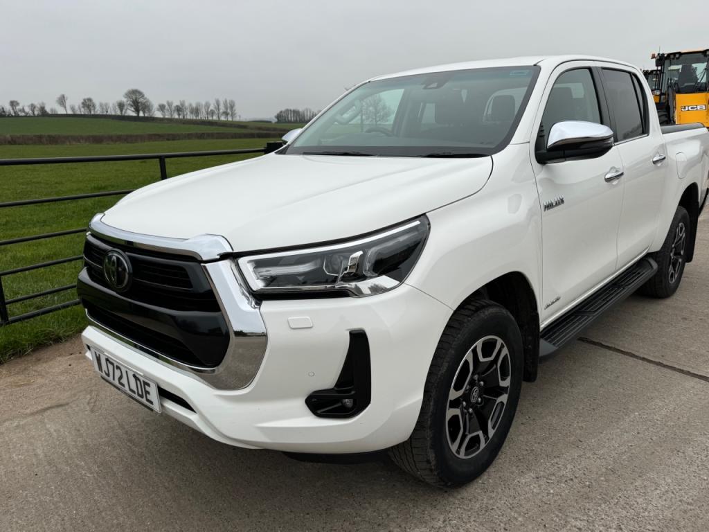 Toyota Invincible 2.4 diesel