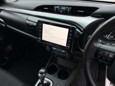 Toyota Invincible 2.4 diesel