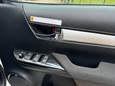 Toyota Invincible 2.4 diesel