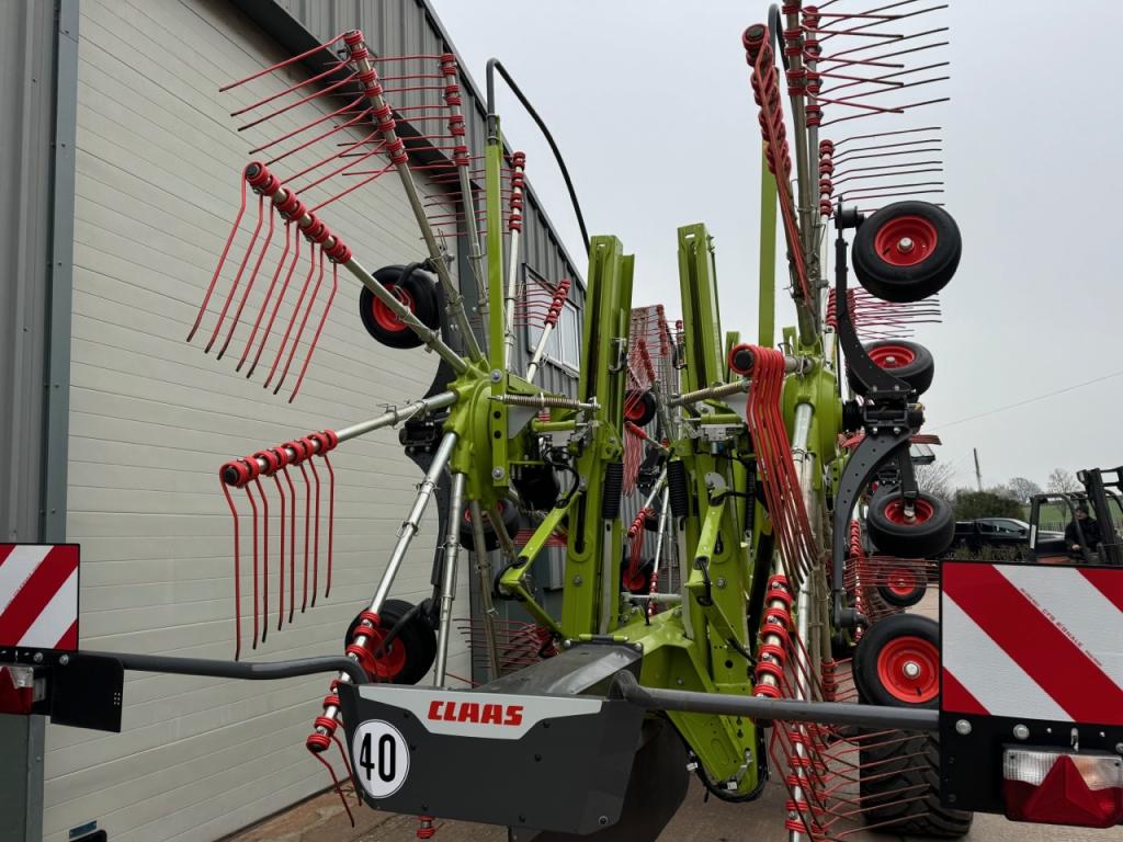 Claas Liner 4800 Business 4 rotor rake
