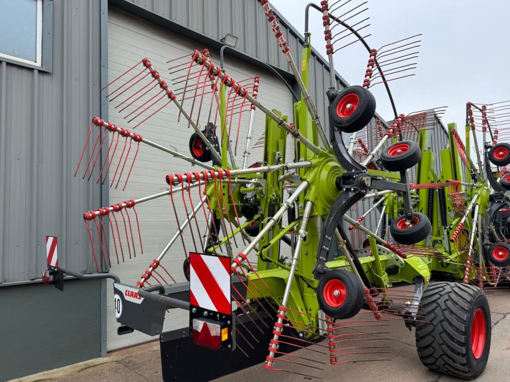 Claas Liner 4800 Business 4 rotor rake