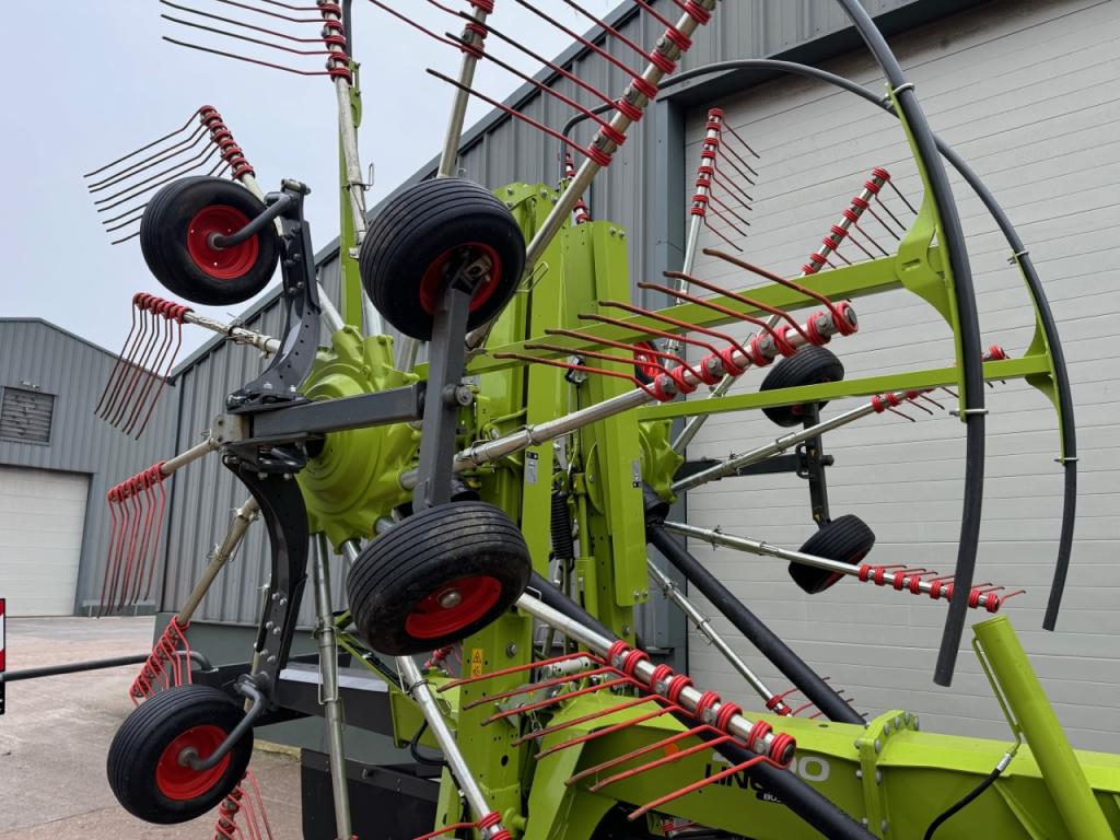 Claas Liner 4800 Business 4 rotor rake