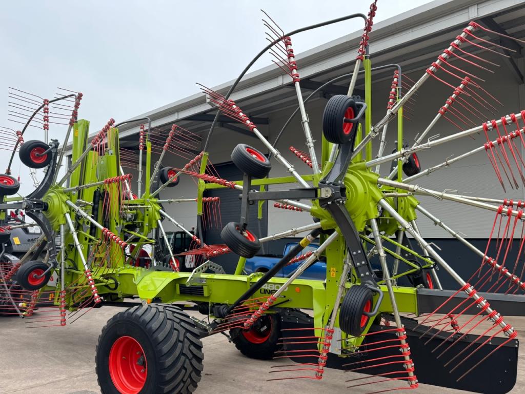 Claas Liner 4800 Business 4 rotor rake