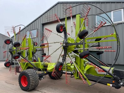Claas Liner 4800 Business 4 rotor rake