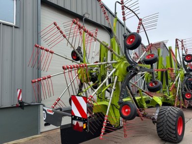 Claas Liner 4800 Business 4 rotor rake