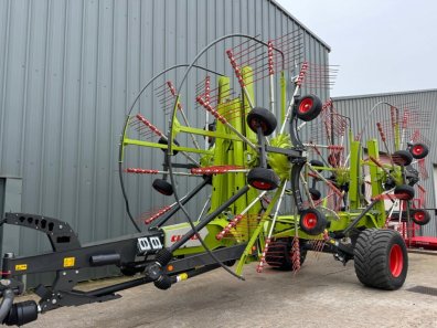 Claas Liner 4800 Business 4 rotor rake