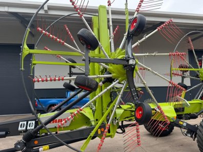 Claas Liner 4800 Business 4 rotor rake