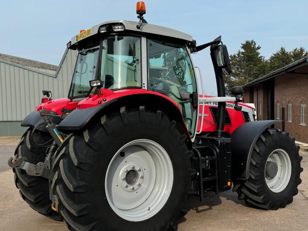 Massey Ferguson 7S 190