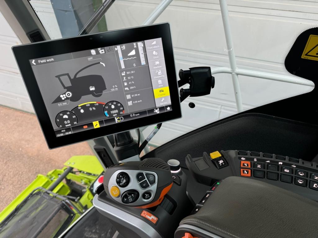 Claas Jaguar 870