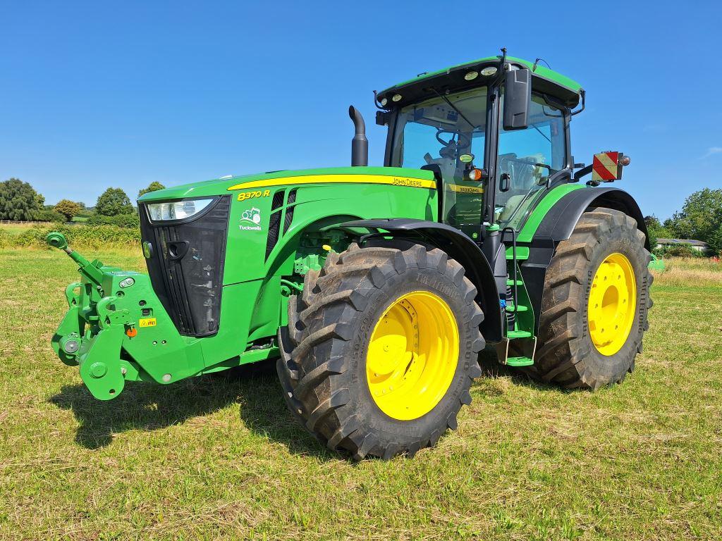John Deere 8370R
